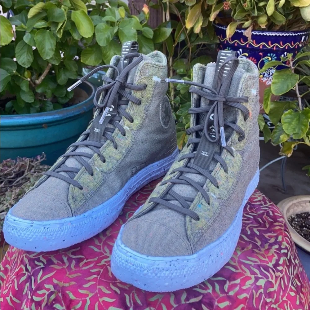 ♻️ New CTAS Converse Hi Top Canvas Sneakers ♻️ - Picture 14 of 16
